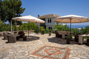 Paradeisos Studio with Garden View